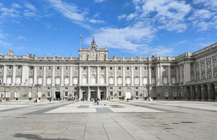 El Palacio Real de Madrid: un símbolo de historia, arte y poder